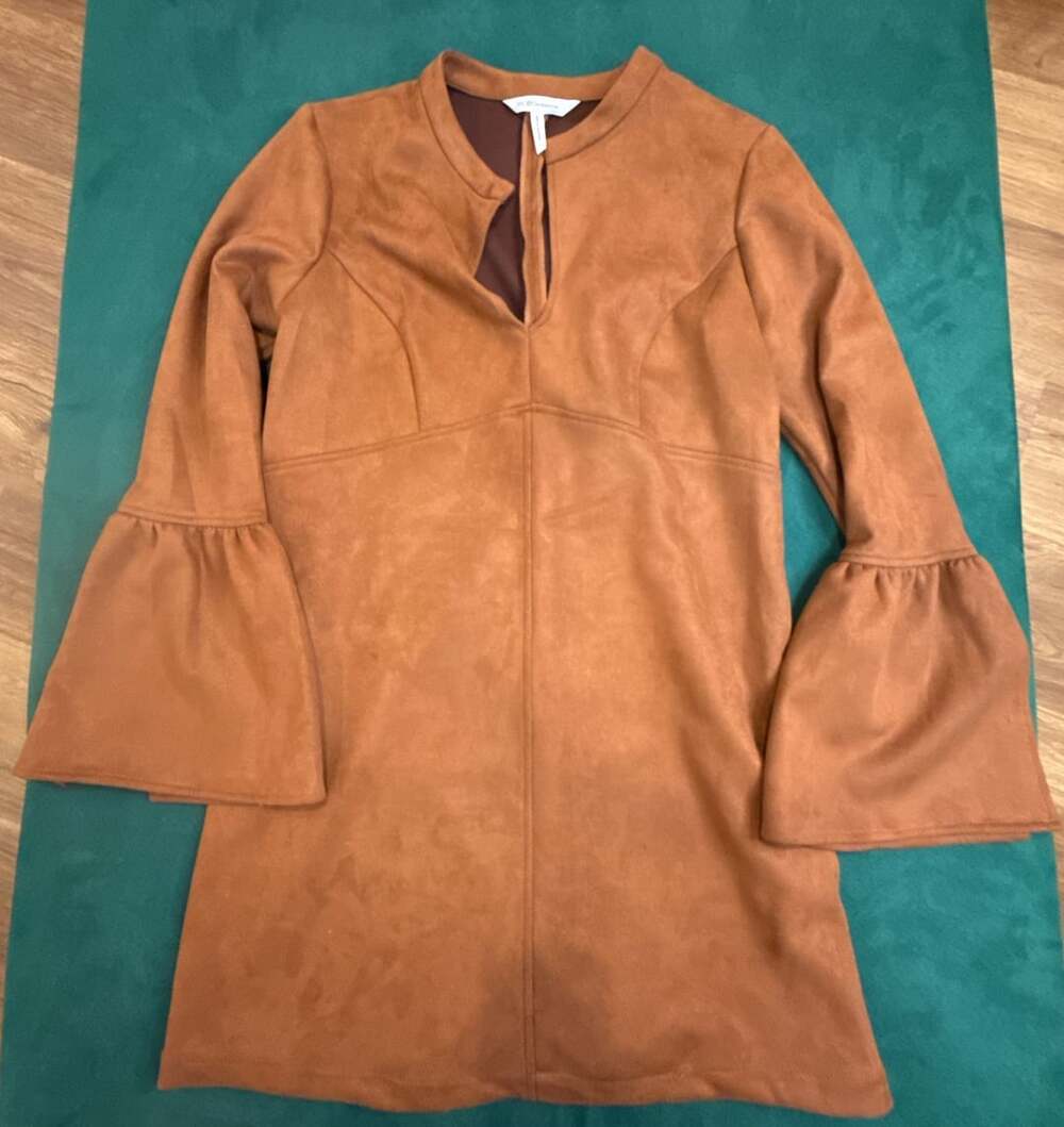 BCBGGeneration Brown Faux Suede Bell Sleeve Mini Dress Size L - Picture 1 of 6